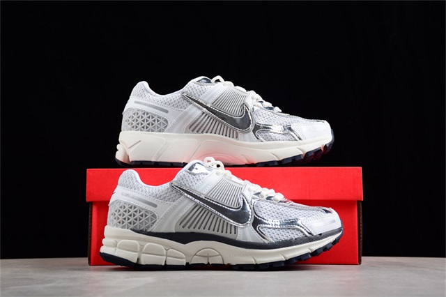 men air ZOOM VOMERO V5 shoes 2023-12-18-002